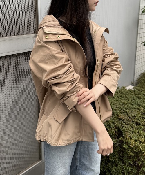 ikka(イッカ)の「撥水ライナー付き3WAYマウンテンパーカー(マウンテンパーカー・レディース・ベージュ/ダークグリーン/ネイビー・M/L/S)」の5枚目の写真