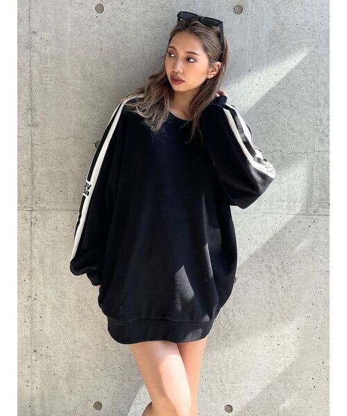 GYDA(ジェイダ)の「Square gyda LINE スリーブ スウェット トップス(スウェット・レディース・オフホワイト/ブラック/ベージュ・FREE)」の7枚目の写真