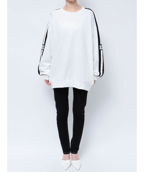 GYDA(ジェイダ)の「Square gyda LINE スリーブ スウェット トップス(スウェット・レディース・オフホワイト/ブラック/ベージュ・FREE)」の22枚目の写真