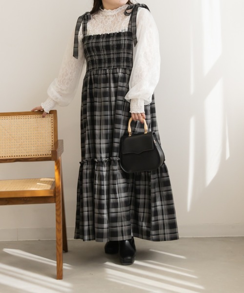 CLETTE(クレット)の「袖チュール重ねレースブラウス(シャツ/ブラウス・レディース・ブラック/ホワイト・LL/3L/4L)」の16枚目の写真