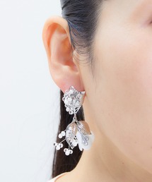 Zoule ゾーラ:clay flower ピアス