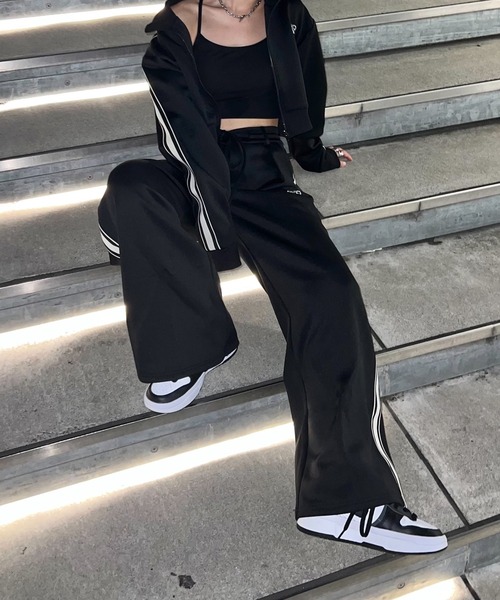 STRAY SHEEP（ストレイシープ）の「【STRAY SHEEP/ストレイシープ】レディーストラックジャケット/クロップドショート丈ジャージ（ブルゾン・レディース・ブラック・SMALL/MEDIUM）」の16枚目の写真