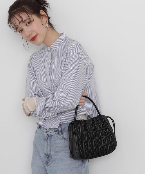 N.(N. Natural Beauty Basic)(エヌエヌナチュラルビューティーベーシック)の「◆キルティング巾着ショルダーバッグ(ショルダーバッグ・レディース・ブラック/ホワイト・フリ-)」の5枚目の写真