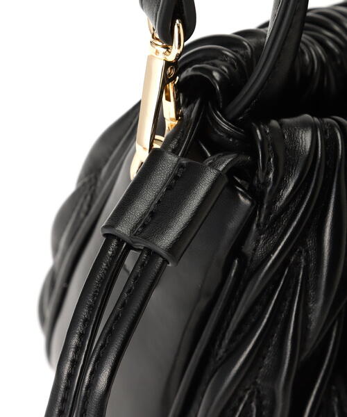 N.(N. Natural Beauty Basic)(エヌエヌナチュラルビューティーベーシック)の「◆キルティング巾着ショルダーバッグ(ショルダーバッグ・レディース・ブラック/ホワイト・フリ-)」の13枚目の写真