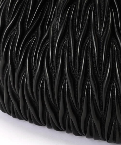 N.(N. Natural Beauty Basic)(エヌエヌナチュラルビューティーベーシック)の「◆キルティング巾着ショルダーバッグ(ショルダーバッグ・レディース・ブラック/ホワイト・フリ-)」の14枚目の写真