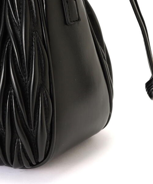 N.(N. Natural Beauty Basic)(エヌエヌナチュラルビューティーベーシック)の「◆キルティング巾着ショルダーバッグ(ショルダーバッグ・レディース・ブラック/ホワイト・フリ-)」の15枚目の写真