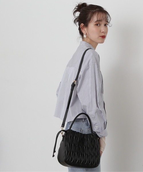 N.(N. Natural Beauty Basic)(エヌエヌナチュラルビューティーベーシック)の「◆キルティング巾着ショルダーバッグ(ショルダーバッグ・レディース・ブラック/ホワイト・フリ-)」の3枚目の写真