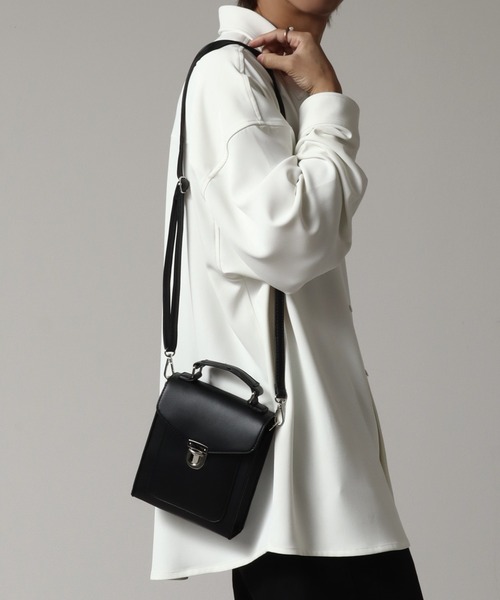 welise(ウェライズ)の「【welise/ウェライズ】メタルバックル アーティフィシャルレザー 2wayハンドバッグ/ショルダーバッグ(ショルダーバッグ・メンズ・ブラック/ホワイト×ブラウン/ブラック×グレー/ブラック系その他/ワイン/グレー・FREE)」の8枚目の写真