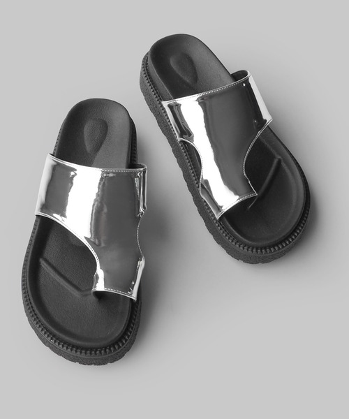 minia（ミニア）の「フットベットトングサンダル（サンダル・レディース・ゼブラ/アイボリー/シルバー/ブラック・S/M/L）」の7枚目の写真