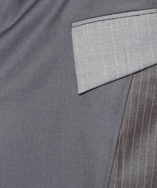 Anui(アニュイ)の「【UNISEX/2サイズ展開】サイドストライプハーフスラックス(スラックス・レディース・グレー/ブラック・MEDIUM/SMALL)」の6枚目の写真