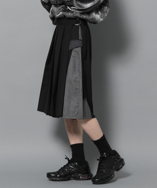 Anui(アニュイ)の「【UNISEX/2サイズ展開】サイドストライプハーフスラックス(スラックス・レディース・グレー/ブラック・MEDIUM/SMALL)」の21枚目の写真