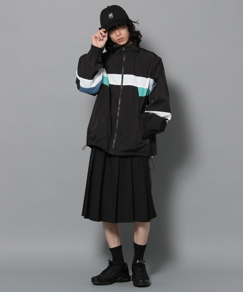Anui(アニュイ)の「【UNISEX/2サイズ展開】サイドストライプハーフスラックス(スラックス・レディース・グレー/ブラック・MEDIUM/SMALL)」の22枚目の写真