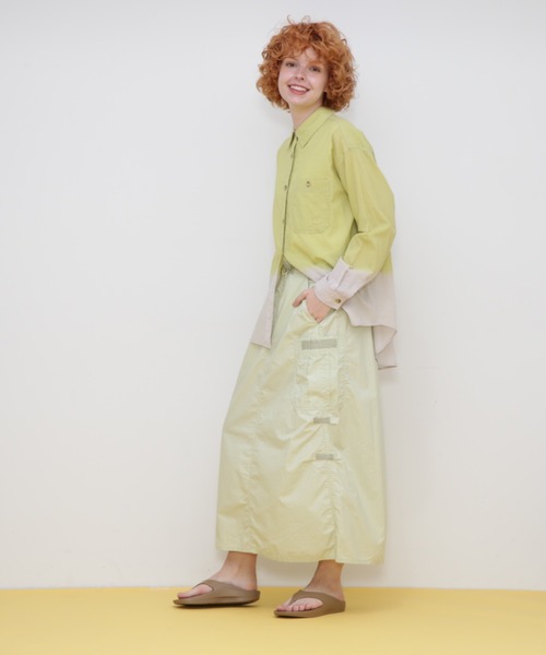 AVIREX（アヴィレックス）の「TIERED DYEING SHIRT/タイダイ シャツ（シャツ/ブラウス・レディース・ネイビー/ライム/チャコールグレー・FREE）」の10枚目の写真