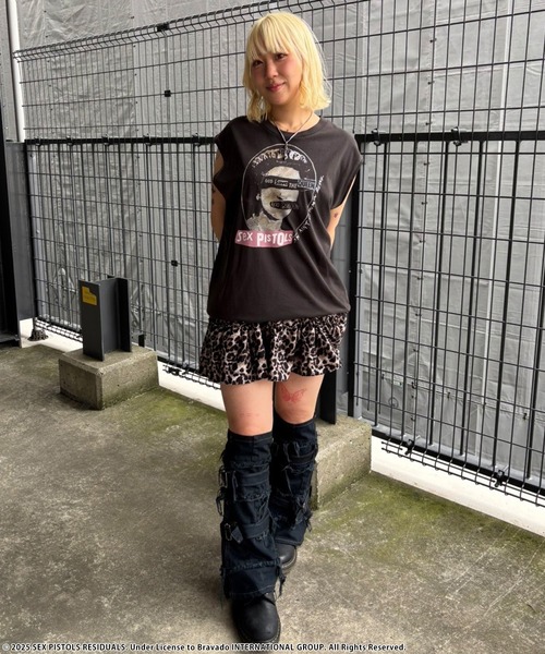 SPINNS（スピンズ）の「バンドTシャツ/Guns N' Roses/Metallica/Sex Pistols（Tシャツ/カットソー・レディース・その他3/その他2/その他1/その他/その他4/その他5/その他6/その他8・ONESIZE）」の9枚目の写真