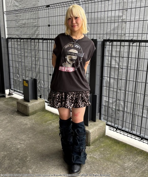 SPINNS（スピンズ）の「バンドTシャツ/Guns N' Roses/Metallica/Sex Pistols（Tシャツ/カットソー・レディース・その他3/その他2/その他1/その他/その他4/その他5/その他6/その他8・ONESIZE）」の11枚目の写真