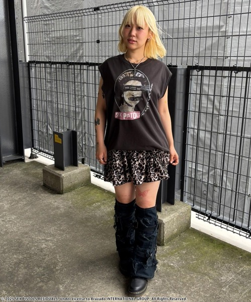 SPINNS（スピンズ）の「バンドTシャツ/Guns N' Roses/Metallica/Sex Pistols（Tシャツ/カットソー・レディース・その他3/その他2/その他1/その他/その他4/その他5/その他6/その他8・ONESIZE）」の12枚目の写真