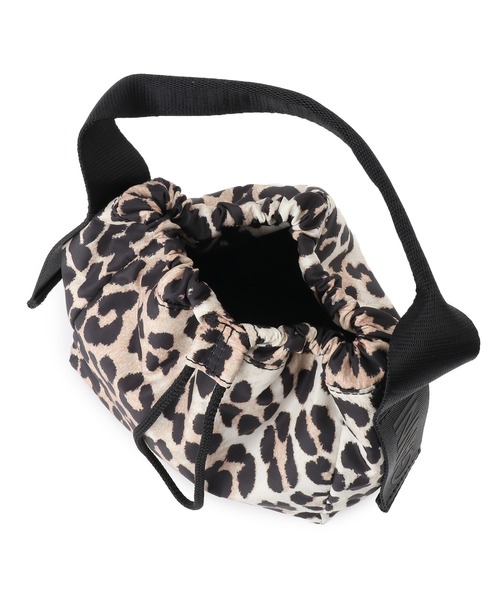 ADAM ET ROPE'（アダムエロペ）の「【GANNI(ガニー)】RECYCLED TECH POUCH PRINT（ハンドバッグ・レディース・ブラウン・FREE）」の15枚目の写真