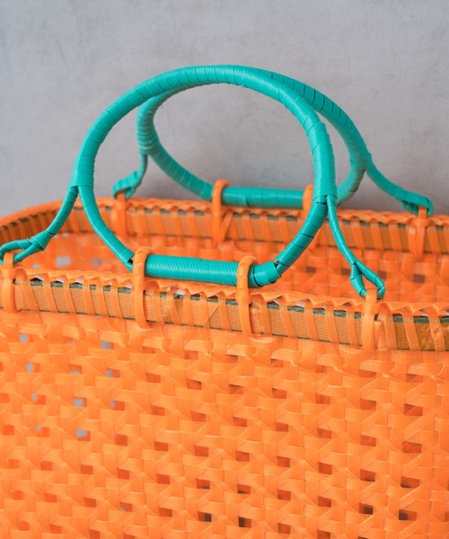 Actually（アクチュアリー）の「Lila Basket Sサイズ（かごバッグ・レディース・オレンジ/ラベンダー・フリー）」の8枚目の写真