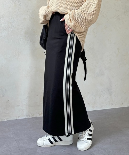 CPCM（シーピーシーエム）の「サイドラインポンチスカート（スカート・レディース・ブラック/グレー/グリーン/マスタード・MEDIUM/MT）」の2枚目の写真