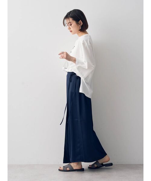 YECCA VECCA（イェッカヴェッカ）の「ラップ風サテンロングスカート（スカート・レディース・ピンクベージュ/ネイビー/キャメル・S/M）」の13枚目の写真