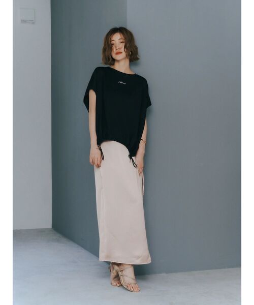 YECCA VECCA（イェッカヴェッカ）の「ラップ風サテンロングスカート（スカート・レディース・ピンクベージュ/ネイビー/キャメル・S/M）」の21枚目の写真