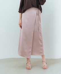ラップ風サテンロングスカート