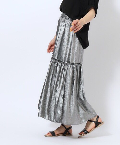 Cutie Blonde（キューティーブロンド）の「◆キラキラ箔プリント ティアードスカート（スカート・レディース・シルバー系その他/ピンク系/シルバー・00）」の5枚目の写真