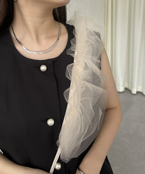 prose verse（プロズヴェール）の「チュールフリルスマホストラップ（スマホグッズ・レディース・アイボリー/グレー/ブラック・ﾌﾘ-）」の15枚目の写真