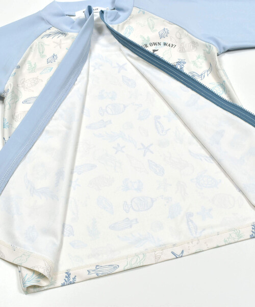 SLAP SLIP（スラップスリップ）の「【お揃い】恐竜/海のいきもの総柄ジップ付きラッシュガード(90~130cm)（ラッシュガード・キッズ・グリーン/ブルー系その他・120cm/90cm/110cm/100cm）」の4枚目の写真