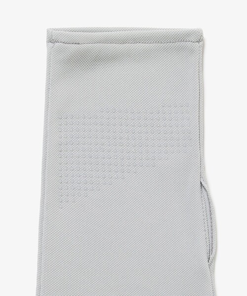 LACOSTE（ラコステ）の「ウィメンズUVアームカバー（手袋・レディース・ネイビー/ホワイト/ブラック/ピンクベージュ/グレー・FREE）」の20枚目の写真