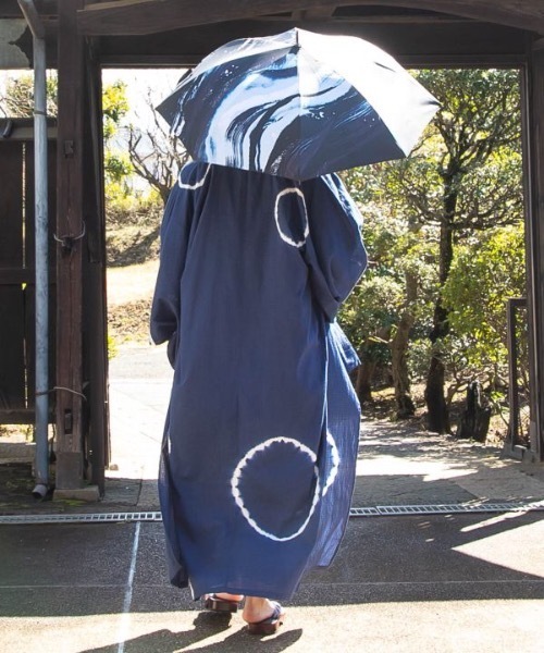 カヤ（カヤ）の「【カヤ】土用波日傘 晴雨兼用（長傘・レディース・ダークネイビー/スミクロ/ブルー・FREE）」の7枚目の写真