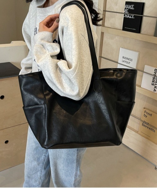 Fun & Daily（ファンアンドデイリー）の「F&D : フェイクレザートートバッグ（トートバッグ・レディース・ブラック/ブラウン・FREE）」の9枚目の写真