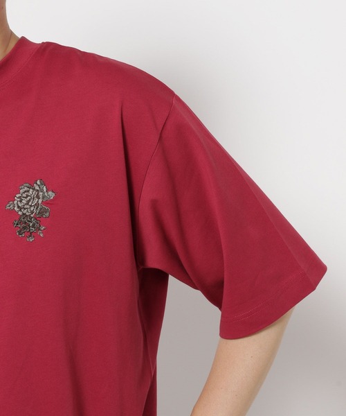 HARE(ハレ)の「バックフラワーシシュウカットソー(HARE)(Tシャツ/カットソー・メンズ・ホワイト/ブラック/レッド・MEDIUM/SMALL)」の17枚目の写真