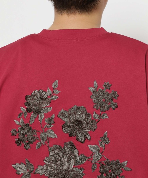 HARE(ハレ)の「バックフラワーシシュウカットソー(HARE)(Tシャツ/カットソー・メンズ・ホワイト/ブラック/レッド・MEDIUM/SMALL)」の19枚目の写真