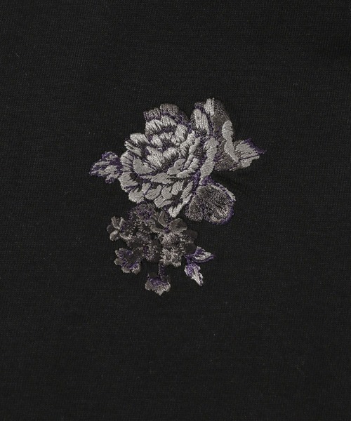 HARE(ハレ)の「バックフラワーシシュウカットソー(HARE)(Tシャツ/カットソー・メンズ・ホワイト/ブラック/レッド・MEDIUM/SMALL)」の11枚目の写真