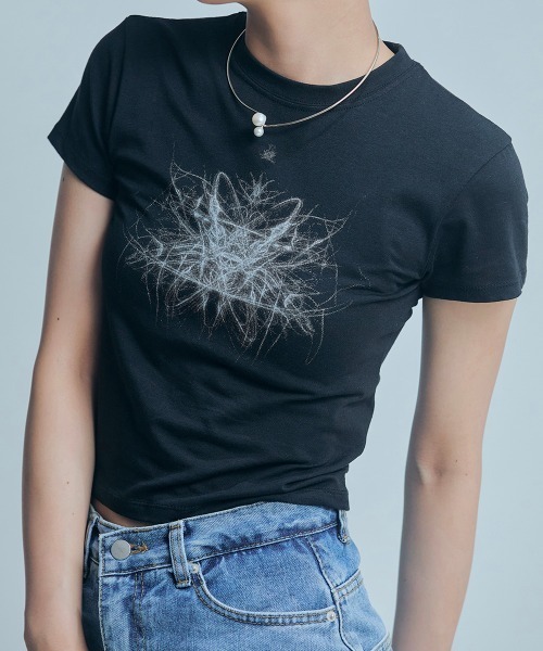 led.tokyo(レッドトウキョウ)の「【led.tokyo】プリントフィットTEE(Tシャツ/カットソー・レディース・ホワイト/ブラック・FREE)」の2枚目の写真