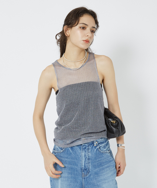 Rouge vif（ルージュヴィフ）の「針抜きシアーメタリックアメスリニットタンク（タンクトップ・レディース・グレー/ブラック・フリー）」の13枚目の写真