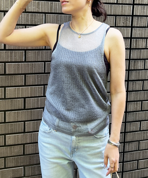 Rouge vif（ルージュヴィフ）の「針抜きシアーメタリックアメスリニットタンク（タンクトップ・レディース・グレー/ブラック・フリー）」の3枚目の写真
