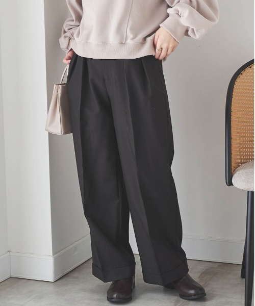 mil(ミル)の「【小柄さん向けサイズあり】ダブルタックパンツ【新色追加】(その他パンツ・レディース・ダークブラウン/チャコールグレー/ライトグリーン/イエロー/ダークブラウン系/ブラック/カーキ/グレイッシュベージュ・M-Short/M-Regular/S-Regular/S-Short/FREE)」の2枚目の写真