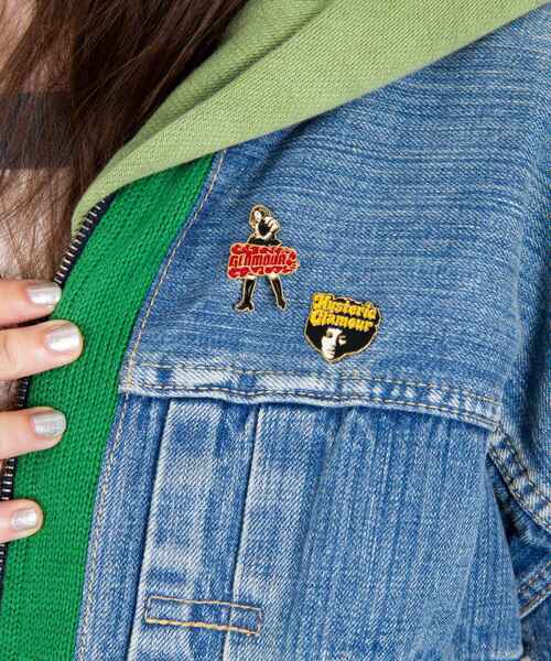 HYSTERIC GLAMOUR（ヒステリックグラマー）の「AFRO GIRL ピンバッジ（バッジ・レディース・ゴールド・FREE）」の4枚目の写真