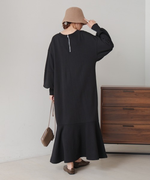 Bab(バブ)の「【再販/S・Mサイズ展開】袖ボリューム前後2WAYマーメイドスウェットワンピース(ワンピース・レディース・ブラック/グリーン/グレー系その他2/チャコールグレー・M/S)」の21枚目の写真