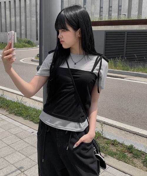 anyonemore(エニワンモア)の「紐付きリブビスチェ+シアー半袖Tシャツセット(Tシャツ/カットソー・レディース・グレー・FREE)」の12枚目の写真
