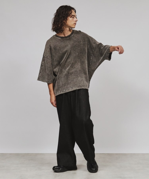 tk.TAKEO KIKUCHI（ティーケータケオキクチ）の「【WEB限定】ヴィンテージライクワイドデニムパンツ（デニムパンツ・メンズ・ブラック/ブルー系その他/ブラック系/ブルー系/ホワイト・01/02/03）」の21枚目の写真