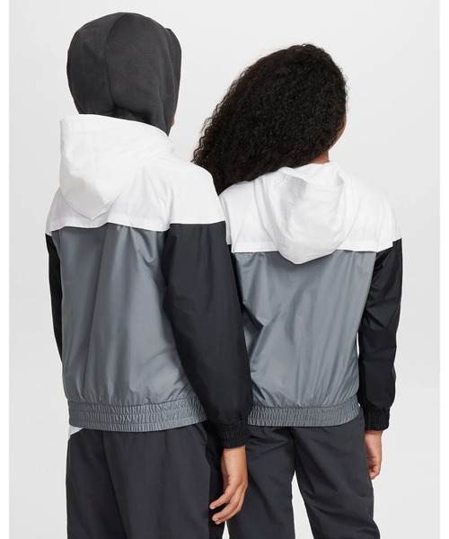 NIKE（ナイキ）の「《NIKEアパレル》ﾅｲｷ YTH NSW WR ﾌｰﾃﾞｨ ｼﾞｬｹｯﾄ（その他アウター・キッズ・ホワイト×グレー/ブラック/ネイビー×ホワイト/ブルーグリーン/パープル系その他/ホワイト×イエロー・140/130/160/150）」の18枚目の写真