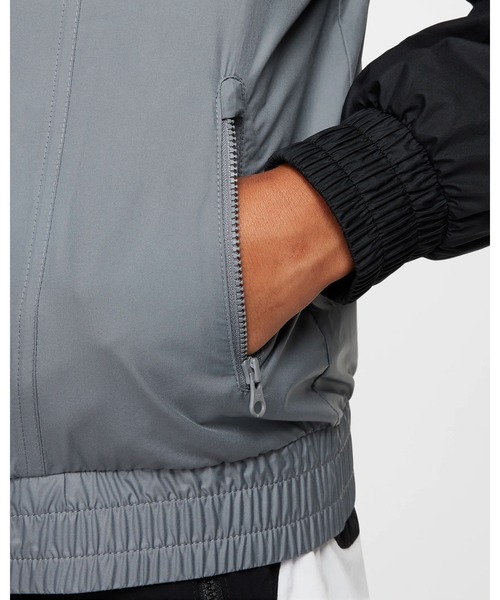 NIKE（ナイキ）の「《NIKEアパレル》ﾅｲｷ YTH NSW WR ﾌｰﾃﾞｨ ｼﾞｬｹｯﾄ（その他アウター・キッズ・ホワイト×グレー/ブラック/ネイビー×ホワイト/ブルーグリーン/パープル系その他/ホワイト×イエロー・140/130/160/150）」の20枚目の写真