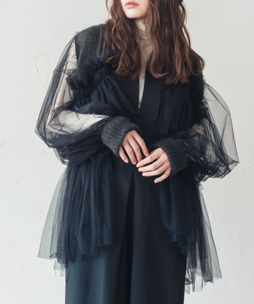 ORIENT MILLINERY(オリエント ミリナリー)の「DYLI【ディリ】チュールxニット ドッキング ブルゾン系カーディガン(カーディガン/ボレロ・レディース・ブラック系その他/ブラック/グリーン系その他/ライトグレー系/オレンジ系/ネイビー系・FREE)」の9枚目の写真