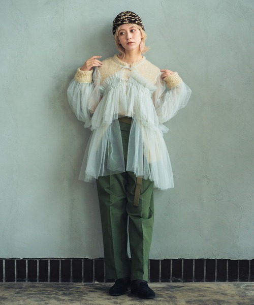 ORIENT MILLINERY(オリエント ミリナリー)の「DYLI【ディリ】チュールxニット ドッキング ブルゾン系カーディガン(カーディガン/ボレロ・レディース・ブラック系その他/ブラック/グリーン系その他/ライトグレー系/オレンジ系/ネイビー系・FREE)」の18枚目の写真