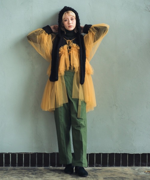 ORIENT MILLINERY(オリエント ミリナリー)の「DYLI【ディリ】チュールxニット ドッキング ブルゾン系カーディガン(カーディガン/ボレロ・レディース・ブラック系その他/ブラック/グリーン系その他/ライトグレー系/オレンジ系/ネイビー系・FREE)」の20枚目の写真