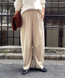 【SNSで注目のパンツ！】リラックスカーブパンツ