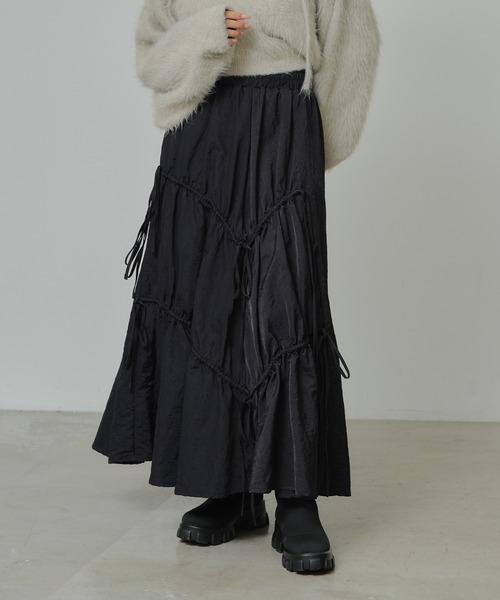 RAY CASSIN（レイカズン）の「ドロストリボンフレアスカート（スカート・レディース・ブラック/アイボリー/グレー・FREE）」の2枚目の写真